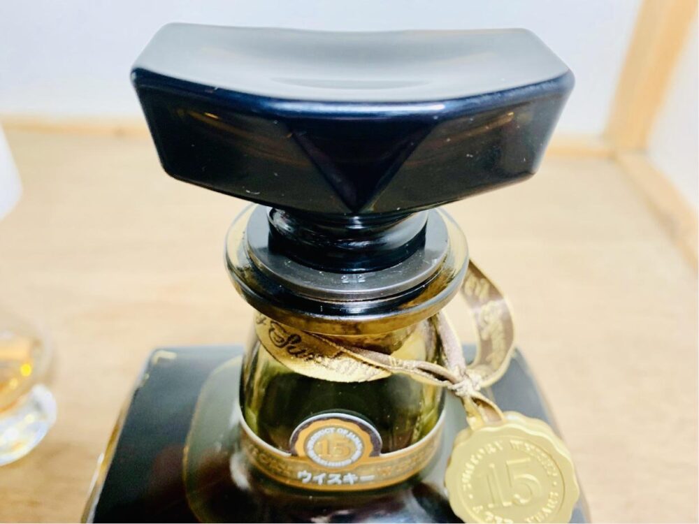 【レビュー】サントリーウイスキー ローヤル15年(ゴールドラベル)の味と評価は？ – ウイスキー藤村のレビューブログ